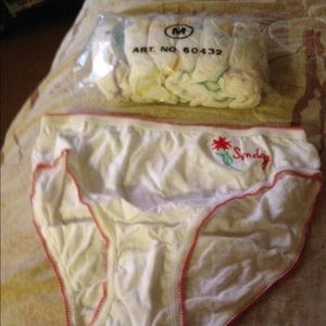 Days of the Week Cotton Panties Bikini Cut Medium